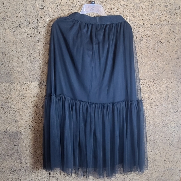 Midi Black skirt - Picture 4 of 5